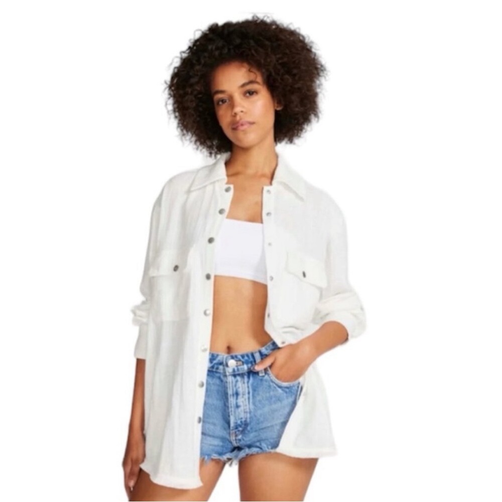 BB Dakota Steve Madden NWT Button Down Vacay Mode Size Medium White Shacket NEW